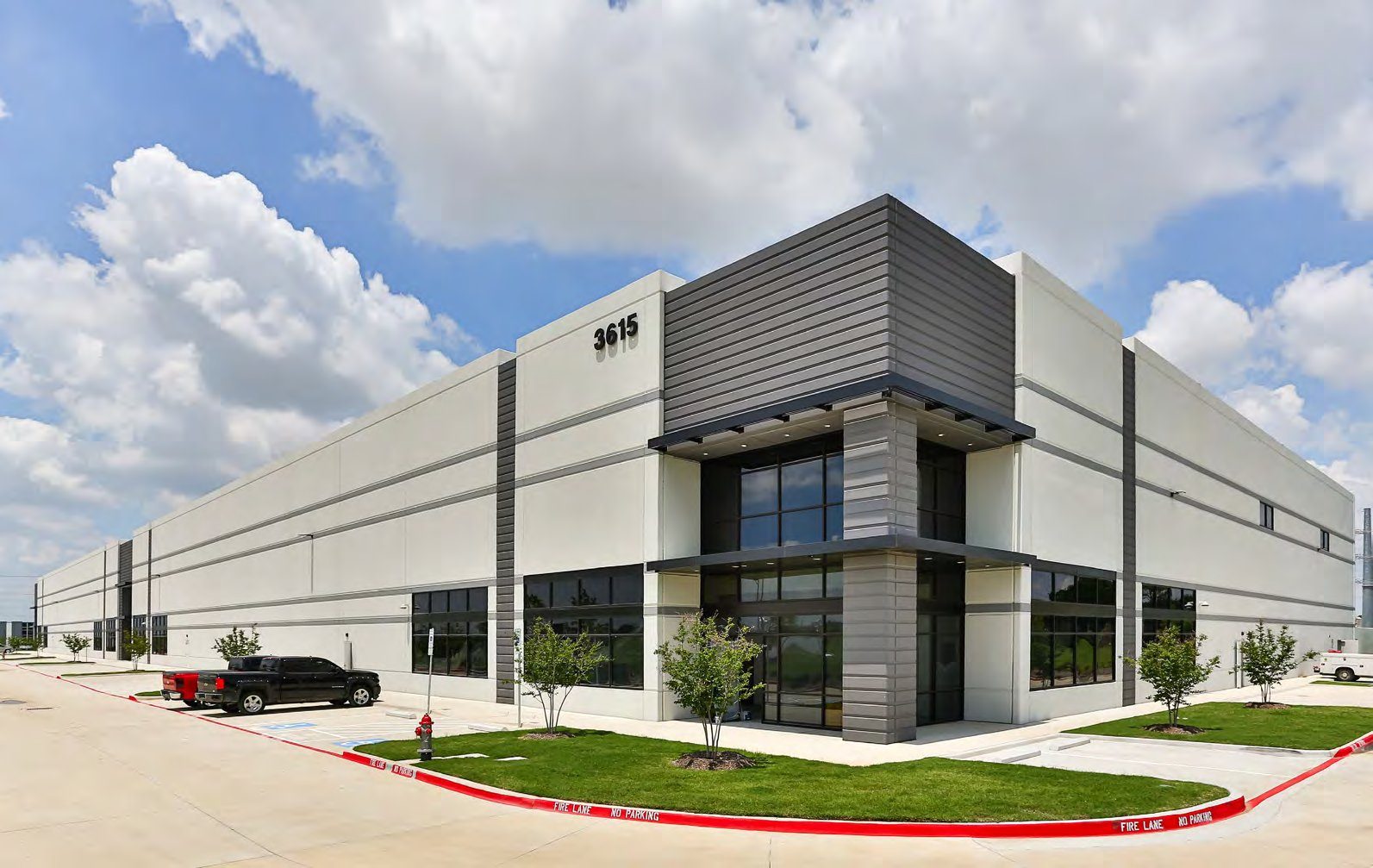 161 Airport Center — front office corner exterior